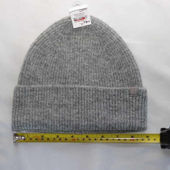 NWT American Eagle Outfitters Gray Ribbed Knit Beanie One Size Unisex - Picture 5 of 5